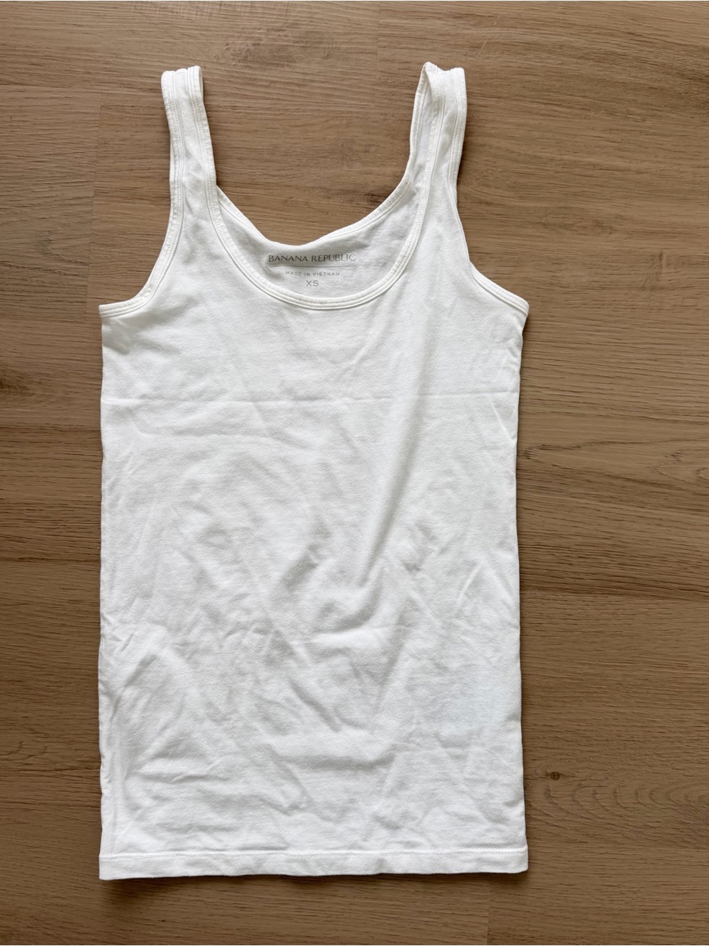 Banana Republic White Ribbed Scoop Tank
